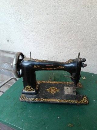 Máquina de coser SINGER para restaurar