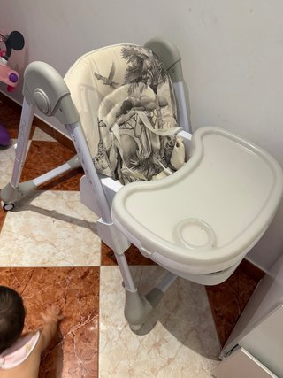 Trona de bebé con cojín estampado