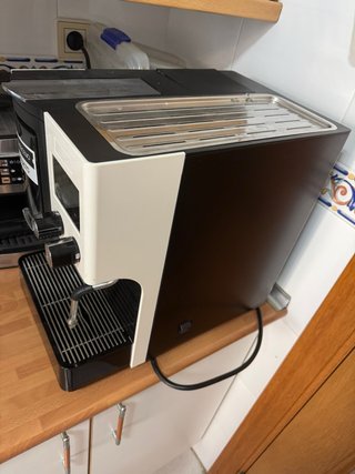 Cafetera profesional monodosis como nueva