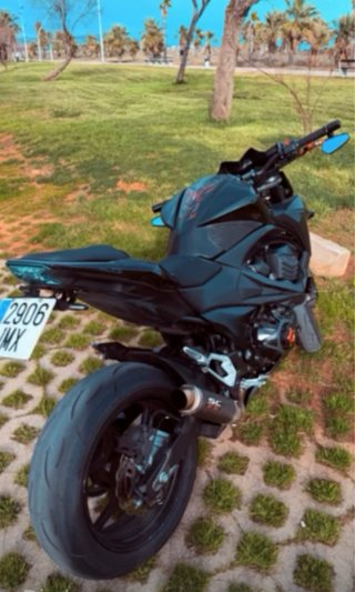 Kawasaki Z800 Negra