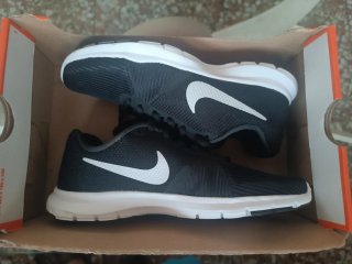 Zapatillas Nike Flex Bijoux Negras/Blancas