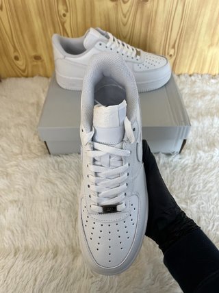 NIKE AIR FORCE I