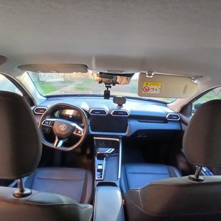 MG ZS 2025