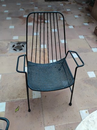 Mesa y 4 Sillas de Jardín Metálicas
