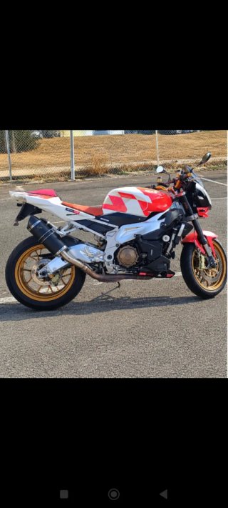 Aprilia Tuono 1000 R ohlins