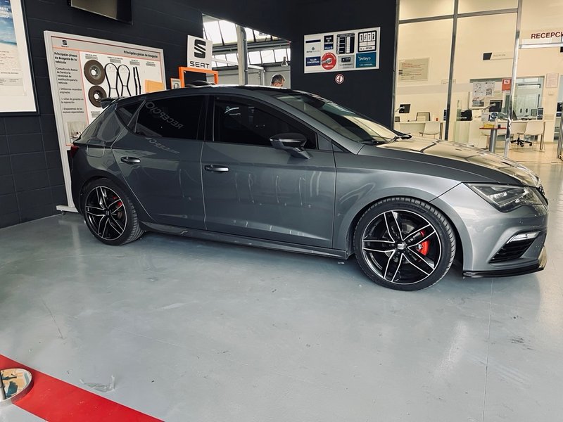 SEAT León 2016, foto 2