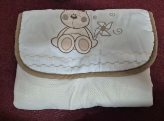 Bolso y cambiador bebe. Oso y molinillo