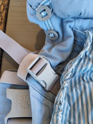 Mochila Ergobaby para bebé azul
