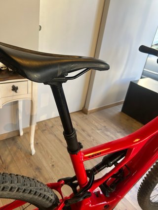 Bicicleta Specialized Turbo Levo Roja