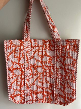Bolsa shopper acolchada flores naranja
