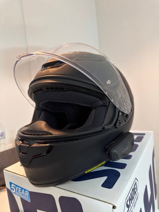 Casco Shoei NXR2 + Intercom Cardo Spirit HD
