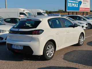 Peugeot 208 2021
