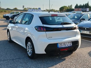 Peugeot 208 2021