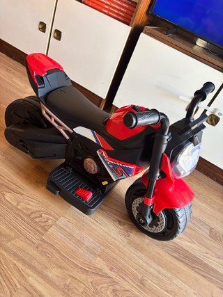 Moto Eléctrica Infantil 6V COSTWAY Roja