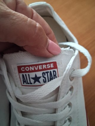 Converse Blancas Talla 42 unisex.