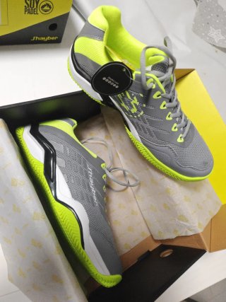 Zapatillas pádel Jhayber grises y verde flúor 44