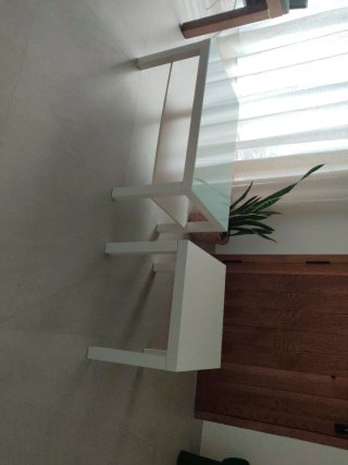 2 Mesas Ikea (1 con cristal)