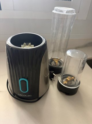 Batidora Cecotec vaso y accesorios