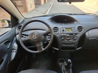 Toyota Yaris 2005