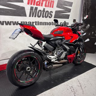 Ducati Streetfighter V2