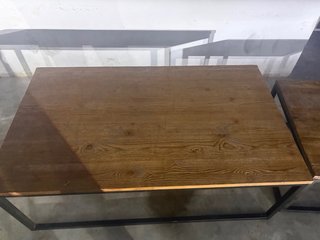 2 Mesas de centro madera y metal.