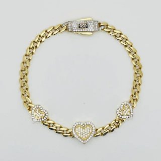 Pulsera barbada con 3 corazones y circonitas
