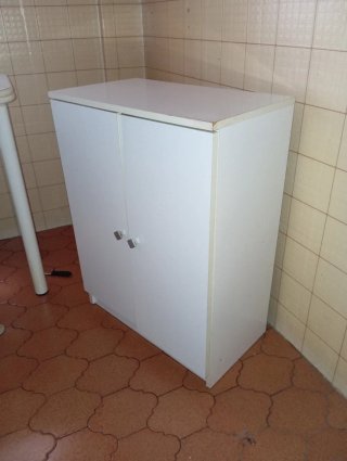 lote, Armario blanco 3 puertas, mueble bajo y alto