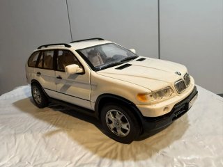 BMW X5 E53 –  1:18 Vendo maqueta del BMW X5
