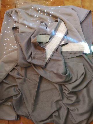 Cortinas grises de tela