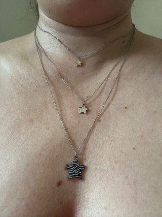 Collana multistrato con ciondoli a stella