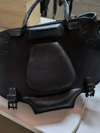 Asiento Montura Inglesa Niño Cuero Negro.