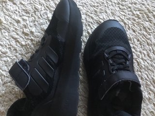 Zapatillas Adidas Talla 35 negras.