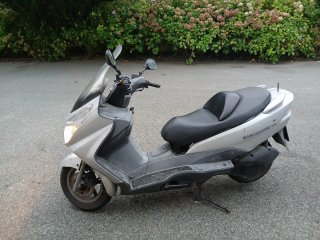 Suzuki Burgman 150 Plata