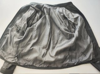 Chaqueta de cuero gris
