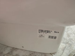 Cisterna y tapa ROCA Dama Senso