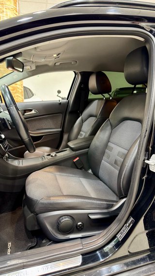 Mercedes-Benz GLA 200CDI 4MATIC 2015