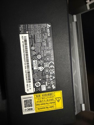 Acer Predator Triton 300 SE Gris/Plata