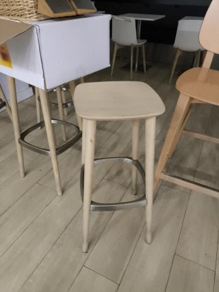 4 Taburetes de Madera sin Respaldo
