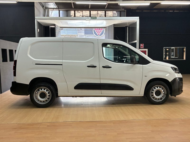 Citroën Berlingo 2022, foto 11