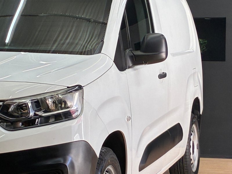Citroën Berlingo 2022, foto 18