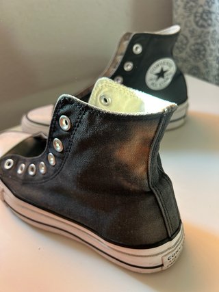 Botas Converse Negras y Blancas