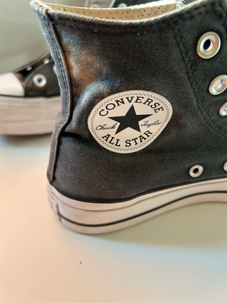 Botas Converse Negras y Blancas