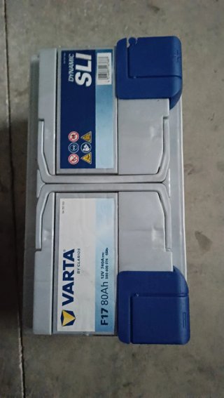 Batería Varta F17 80Ah 12V 740A