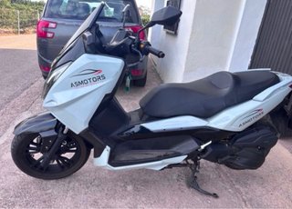 Wottan Storm T Maxi Scooter