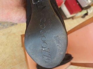 Botines Apepazza Negros Tacón Peep Toe