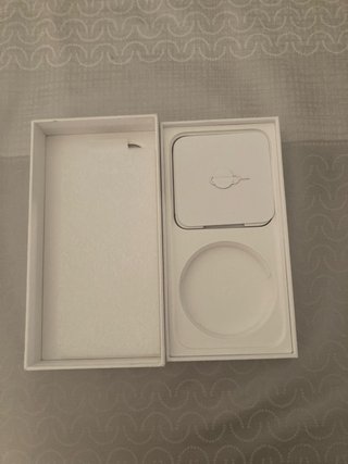 Caja vacía iPhone 15 pro max 256 Gb