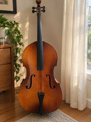 Contrabajo de madera 3/4 marca amadeus
