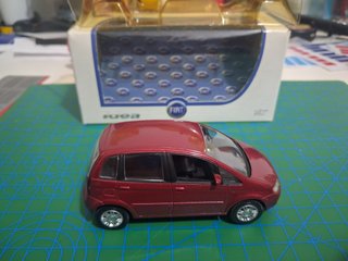 Modellino Fiat Idea Norev 1/43 Bordeaux