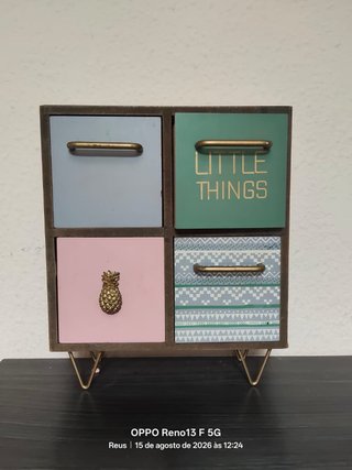Mini cajonera de madera