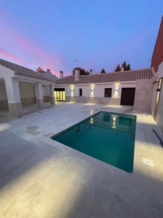 Alicatado y solado para piscina